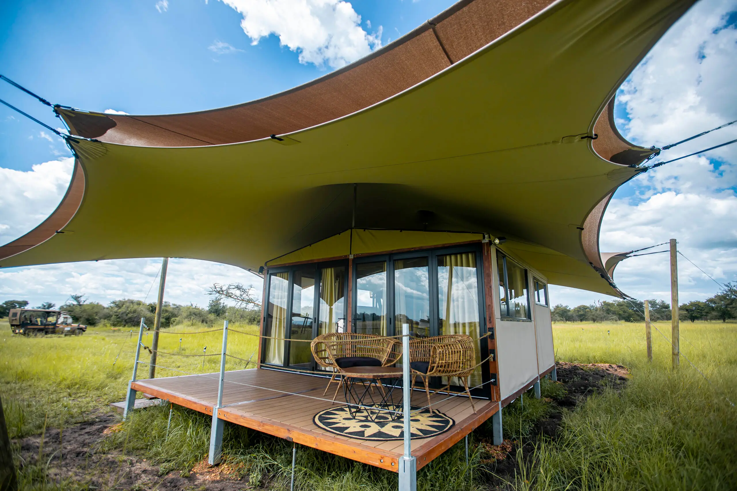 7 Day Great Migration Luxury Safari with wildebeest migration, premium wildlife experiences, and breathtaking Serengeti landscapes in Tanzania